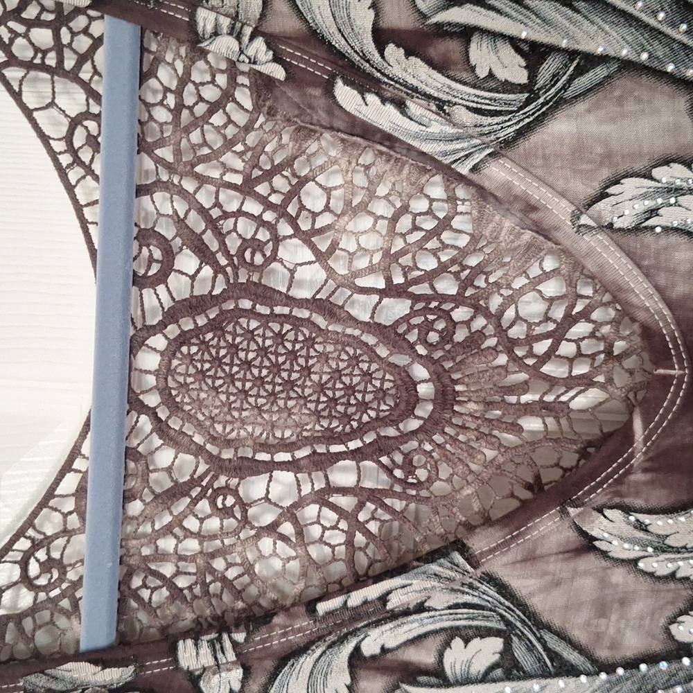 Vocal Taupe Tie-Dye Short Sleeve Tunic Dress with Silver Embellished Wing Motif - Picture 3 of 7
